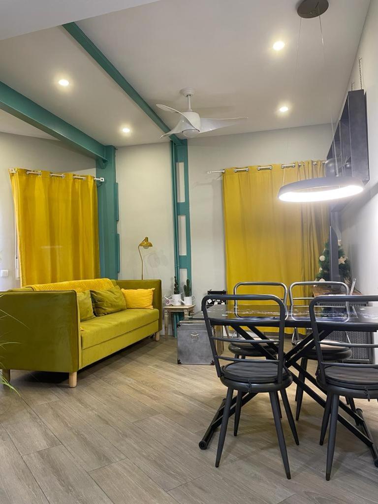 Ferienwohnung Apartamento Deluxe El Avion Alcalá de Henares Exterior foto